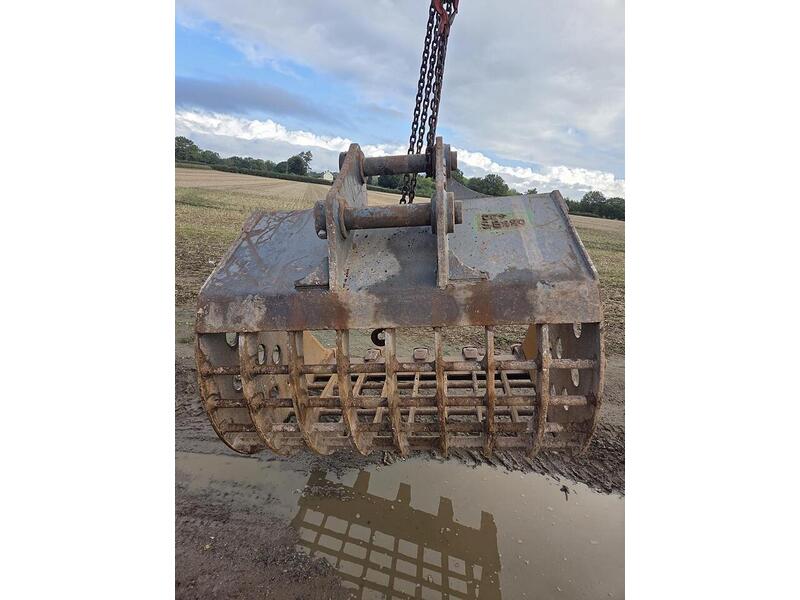Selection of Digging Buckets Attachments 