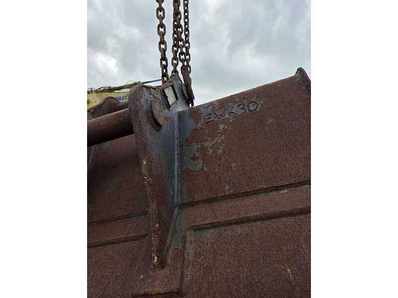 Selection of Digging Buckets Attachments 