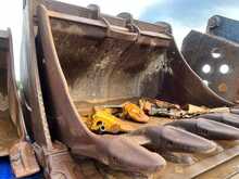 Selection of Digging Buckets to fit 20-24 ton Excavators  