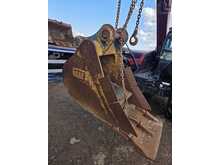 Selection of Digging Buckets to fit 20-24 ton Excavators  