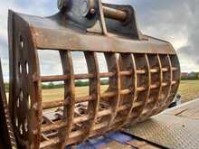 Selection of Digging Buckets to fit 20-24 ton Excavators  