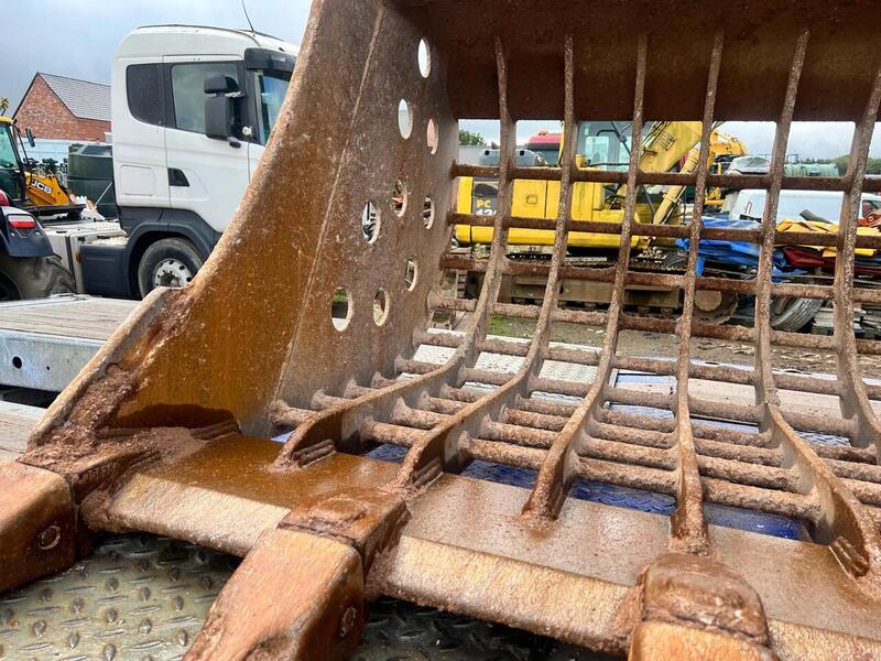 Selection of Digging Buckets Attachments 