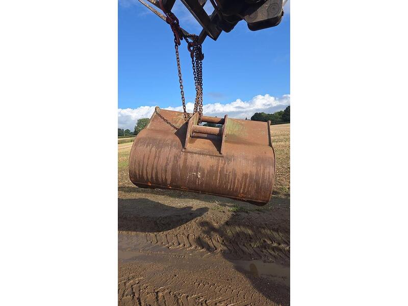 Selection of Digging Buckets Attachments 