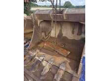 Selection of Digging Buckets to fit 20-24 ton Excavators  