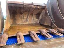 Selection of Digging Buckets to fit 20-24 ton Excavators  