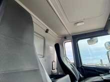 Scania P370 Chassis Cab 