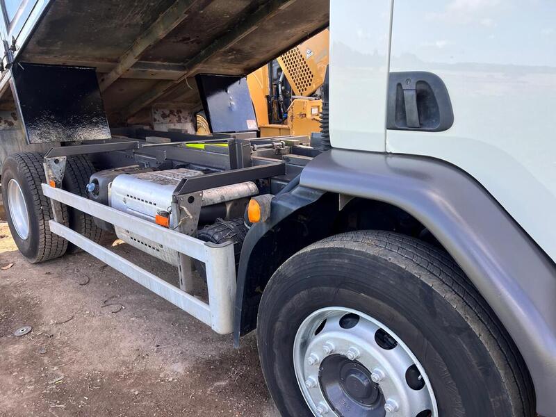 DAF 260 Dropside Tipper