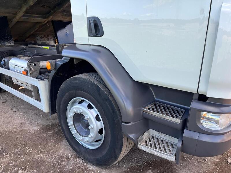 DAF 260 Dropside Tipper