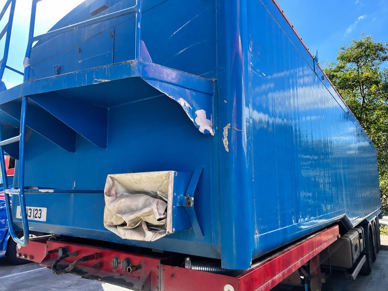 Muldoon Tipping Trailer
