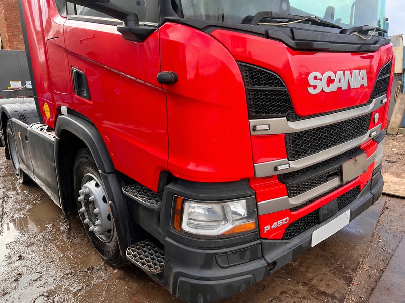 Scania Rear Lift Tractor Unit
