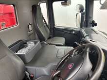 Scania P370 8x4 Alloy Insulated Tarmac Spec Tipper 