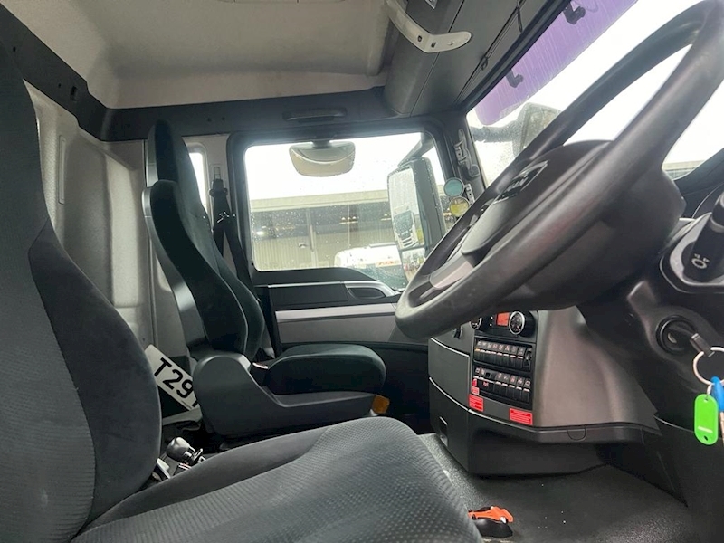 MAN 24.440 Full Pet Reg Tractor Unit