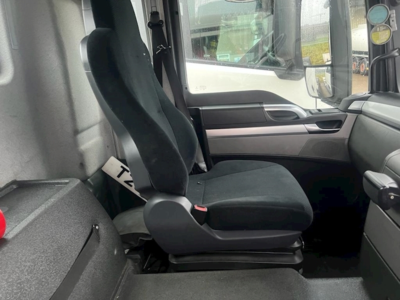 MAN 24.440 Full Pet Reg Tractor Unit