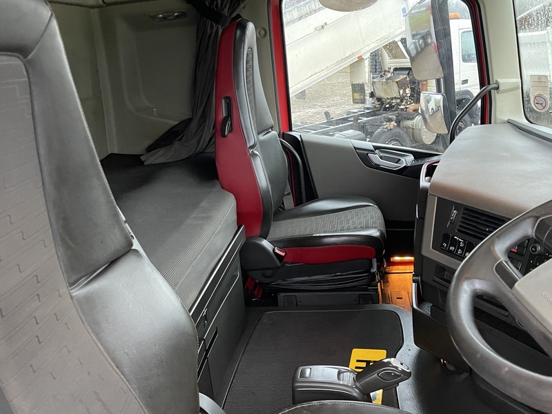 Volvo 540 83 Ton Tractor Unit