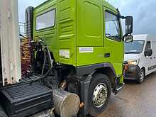 Volvo FM12 6x2 Mid Lift Tractor Unit 