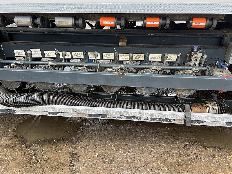 Scania 6 Compartment Fuel Tanker