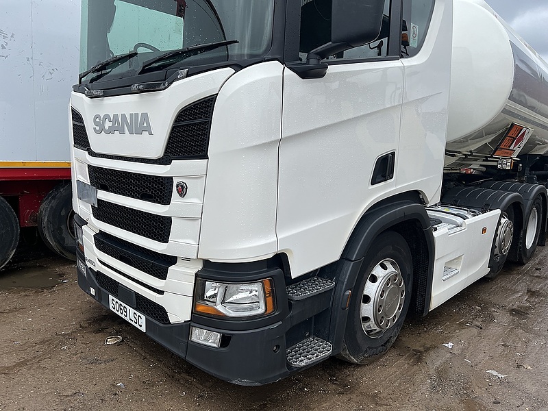 Scania 6 Compartment Fuel Tanker