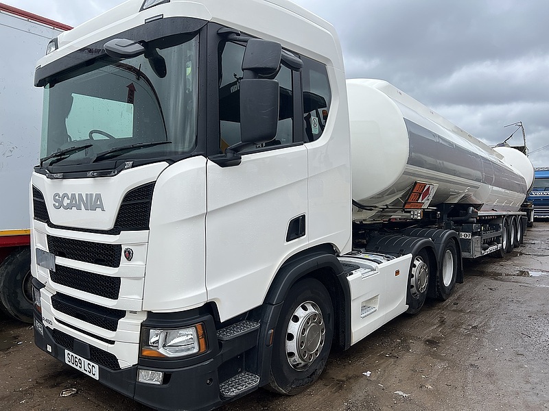 Scania 6 Compartment Fuel Tanker