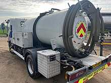 Isuzu Forward NVS 190 7.5 Ton Vacuum Tanker 