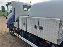 Isuzu Forward NVS 190 7.5 Ton Vacuum Tanker 