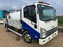 Isuzu Forward NVS 190 7.5 Ton Vacuum Tanker 