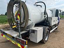Isuzu Forward NVS 190 7.5 Ton Vacuum Tanker 