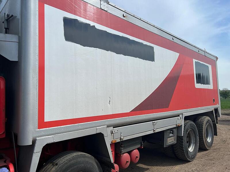 Volvo Globetrotter Bulk Blower Tipper