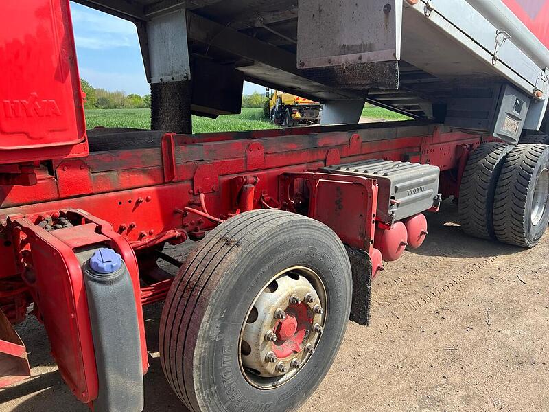 Volvo Globetrotter Bulk Blower Tipper