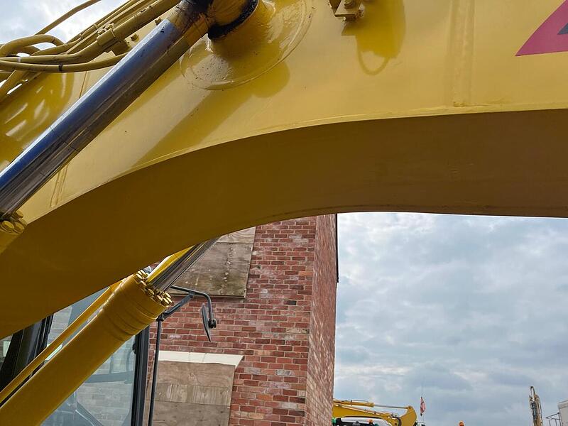 Komatsu Tracked Excavator