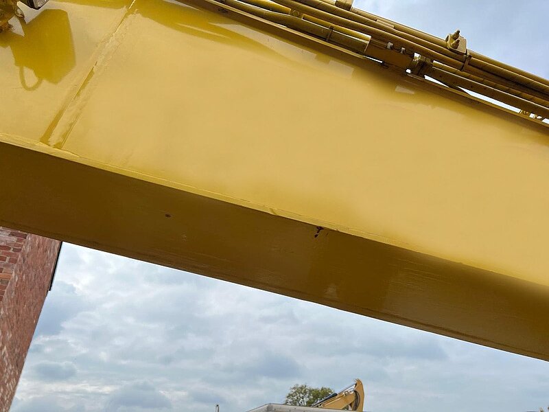 Komatsu Tracked Excavator