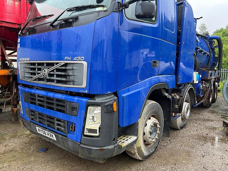 Volvo 430 Chassis Cab