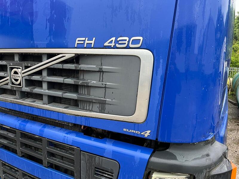 Volvo 430 Chassis Cab