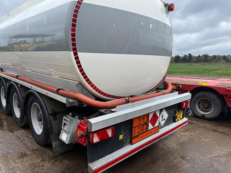 Lakeland 42,800 Litre Fuel Tankers