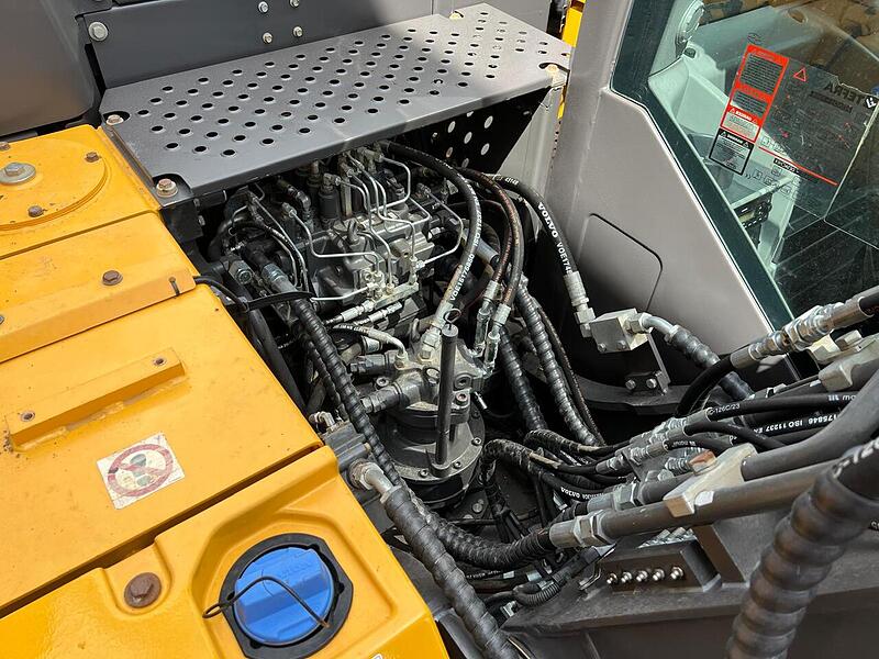 Volvo Tracked Excavators