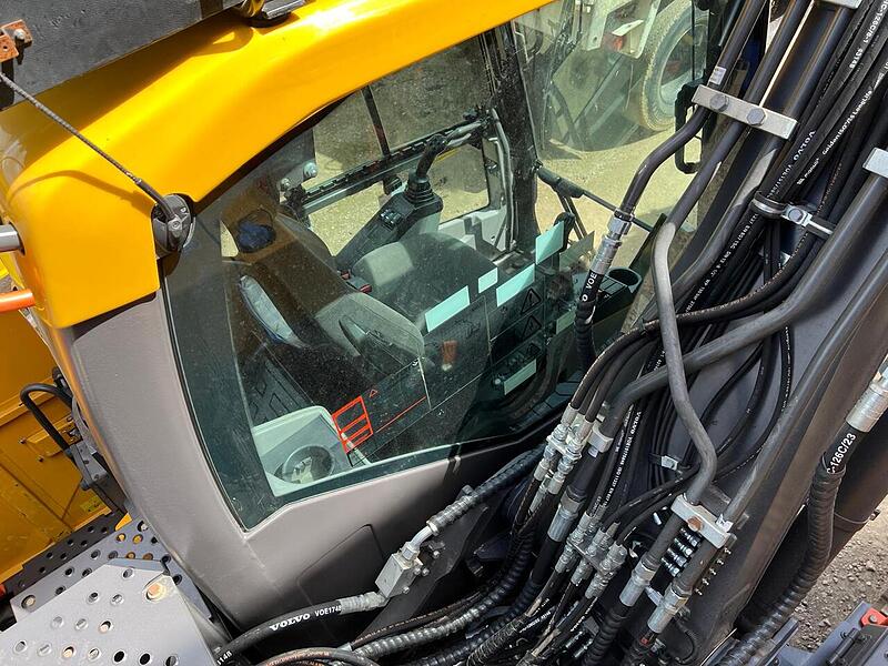 Volvo Tracked Excavators