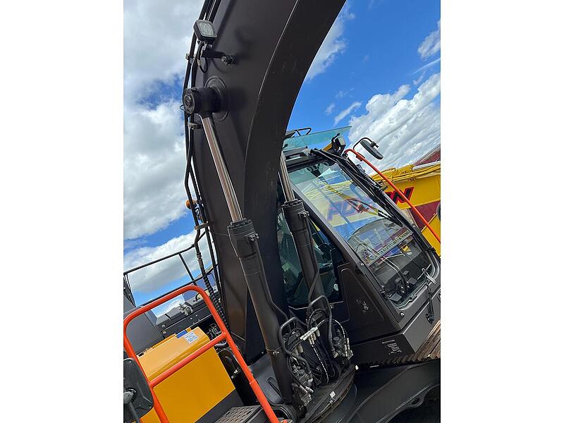 Volvo Tracked Excavators