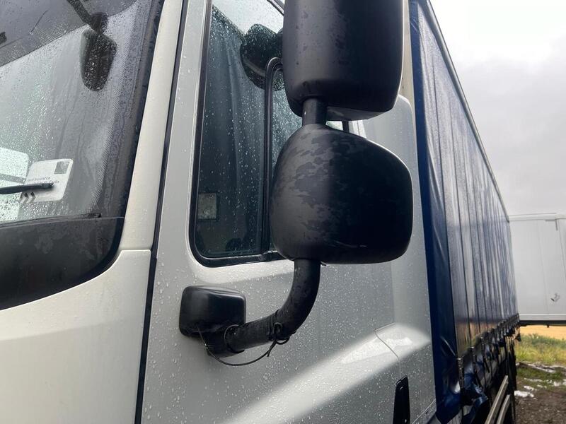 DAF 330 29ft Curtain Side 