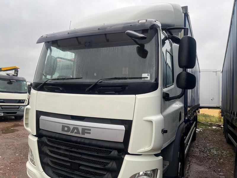 DAF 330 29ft Curtain Side 