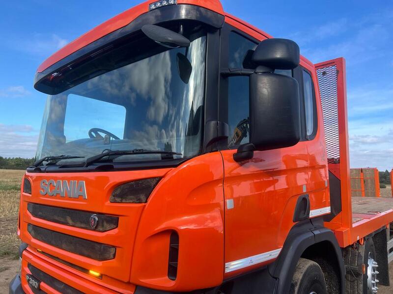 Scania Beavertail with Winch