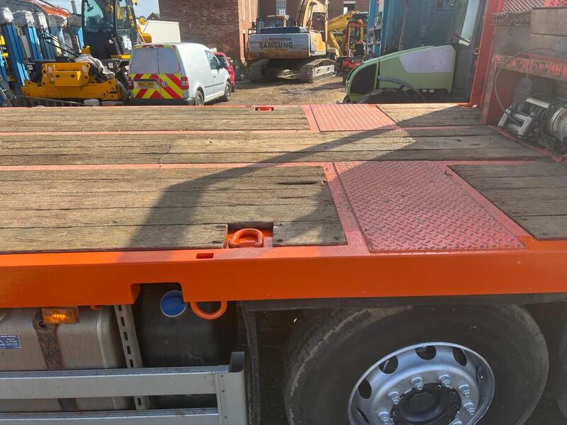 Scania Beavertail with Winch