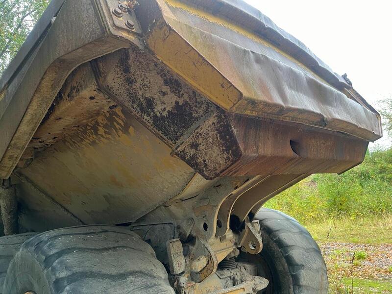 Caterpillar Dump Truck