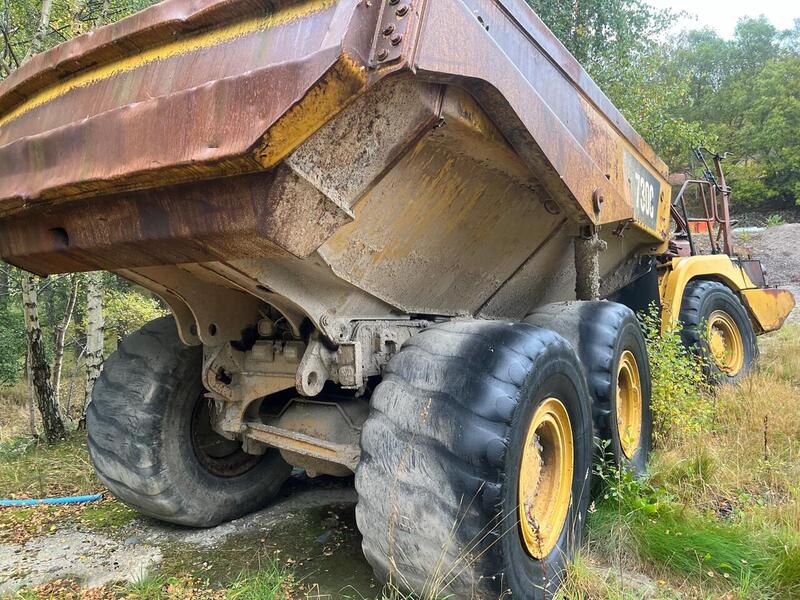 Caterpillar Dump Truck