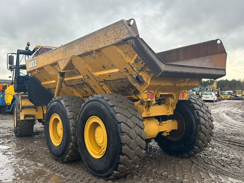 Bell 6x6 Dump Truck