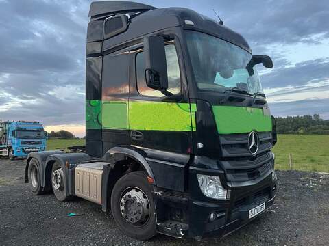 2545 Tractor Unit