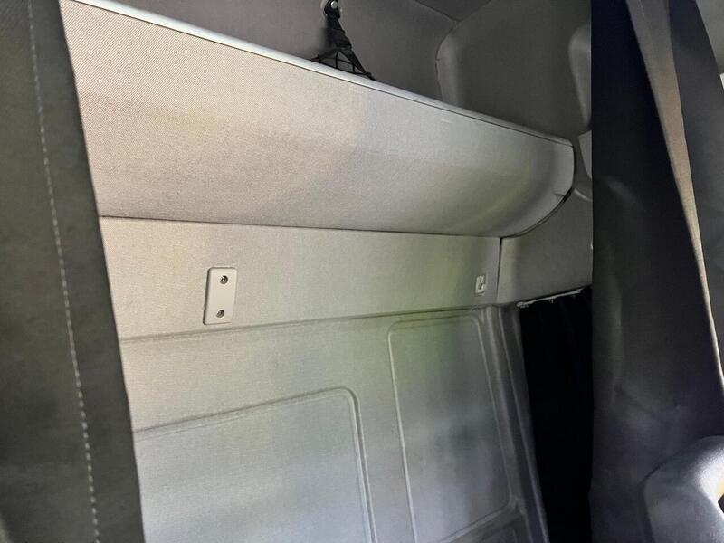 Iveco  180E250 Curtain Side