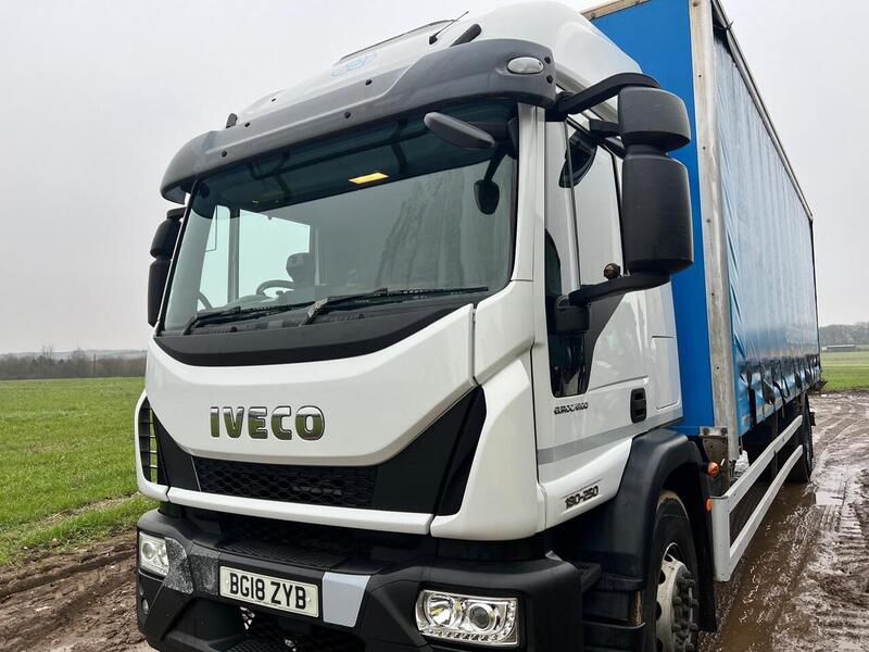 Iveco  180E250 Curtain Side