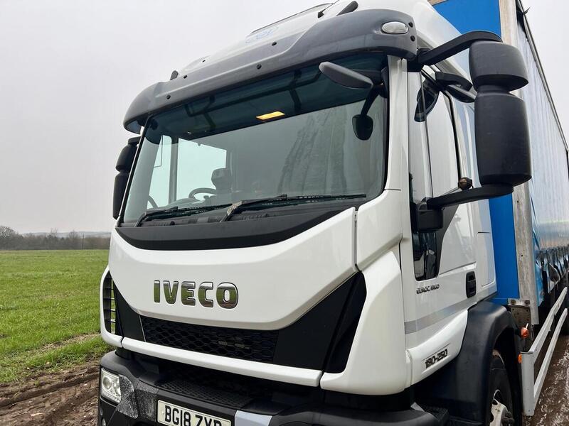 Iveco  180E250 Curtain Side