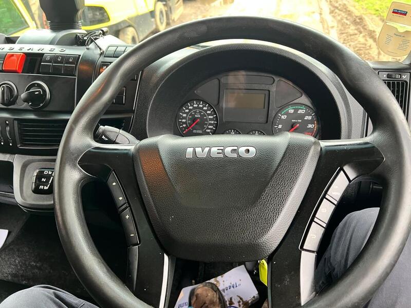 Iveco  180E250 Curtain Side