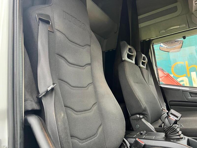 Iveco 180E 250 Scaffold Body 