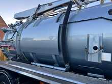 Mercedes-Benz Econic Stainless Steel Vac Tanker 